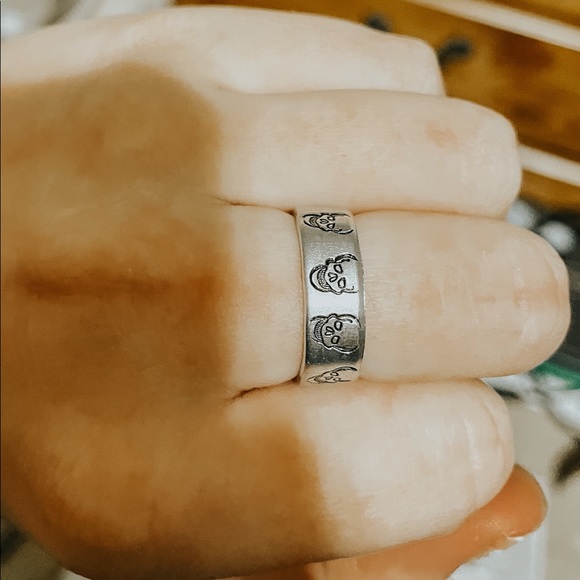 Skull Ring - Picture 1 of 1